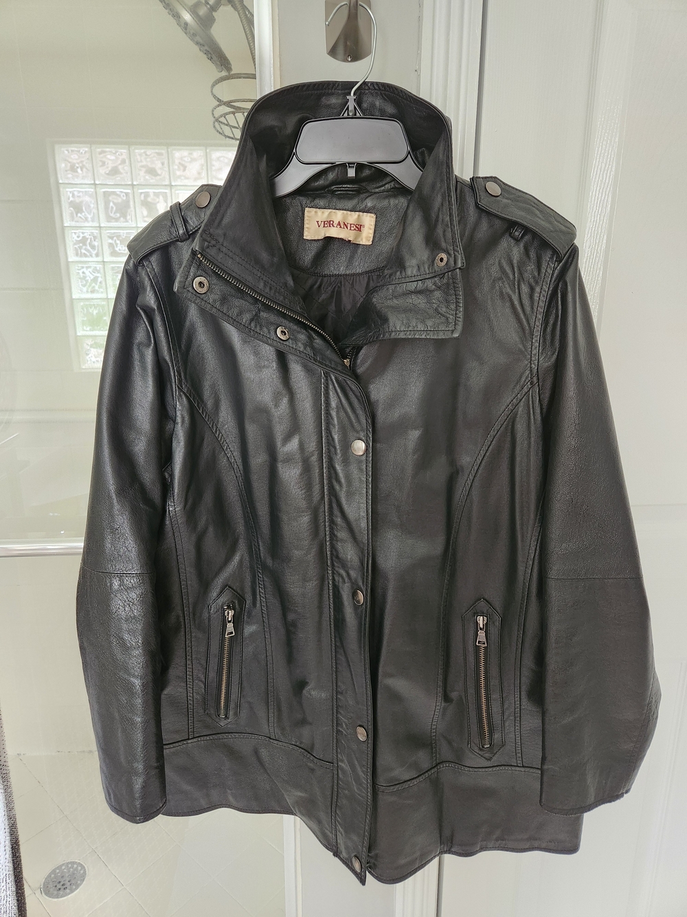 Veranesi Women's Black Leather Moto Jacket SIze 14 Wide